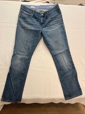 Gap boyfriend jeans - size 31 (12)